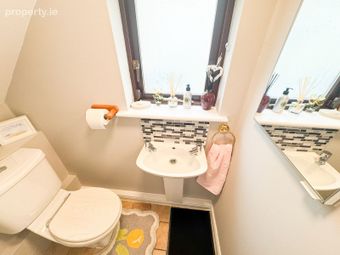 8 Glenbourne View, Leopardstown Valley, Leopardstown, Dublin 18 - Image 4