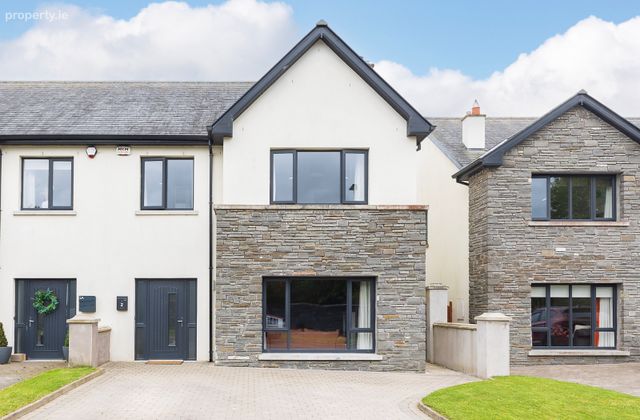 2 Rock Brook, Baneshane, Midleton, Co. Cork - Click to view photos