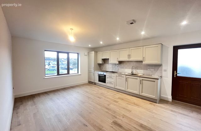 17 Craobh B&aacute;n, Quay Road, Newport, Co Mayo, Newport, Co. Mayo - Click to view photos