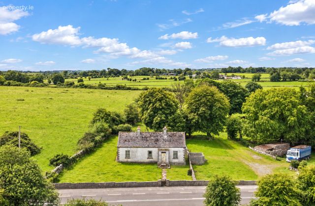 Ballymurray, Knockcroghery, Co. Roscommon - Click to view photos