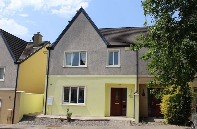 83 Radharc An Bhaile, Bandon, Bandon, Co. Cork - Click to view photos