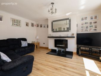 22 Monksfield Lawn, Dublin 22, Clondalkin, Dublin 22 - Image 3