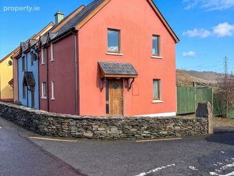 1 Eyeries Village, Beara, Co. Cork