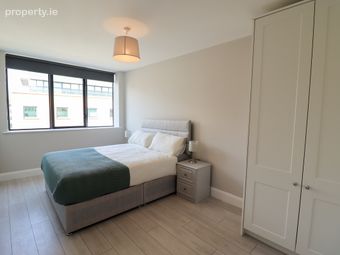 Apartment 153, Block 4, Parkgate Place, Dublin 8 - Image 2