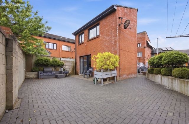 1 Gateway Place, Dublin 11, Ballymun, Dublin 11 - Click to view photos