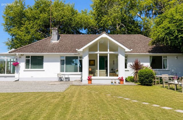 Sebring, Claremont Road, Howth, Dublin 13 - Click to view photos