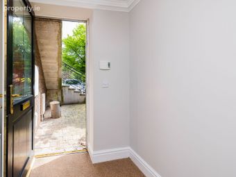 Apt. 19 Woodview, Mount Merrion Avenue, Blackrock, Co. Dublin - Image 4