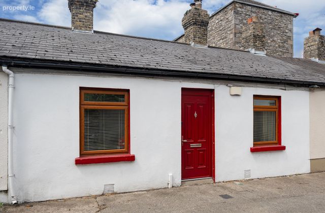 3 Malpas Terrace, Blackpitts, Dublin 8 - Click to view photos
