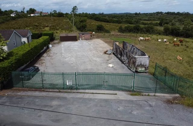 Commercial Yard, Lecarrow, Strokestown, Co. Roscommon, Strokestown, Co. Roscommon - Click to view photos