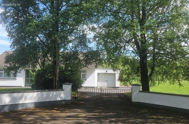 Dromore West, Cootehill, Rockcorry, Co. Monaghan - Click to view photos