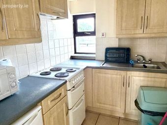 3 Springfield Terrace, Castlebar, Castlebar, Co. Mayo - Image 2