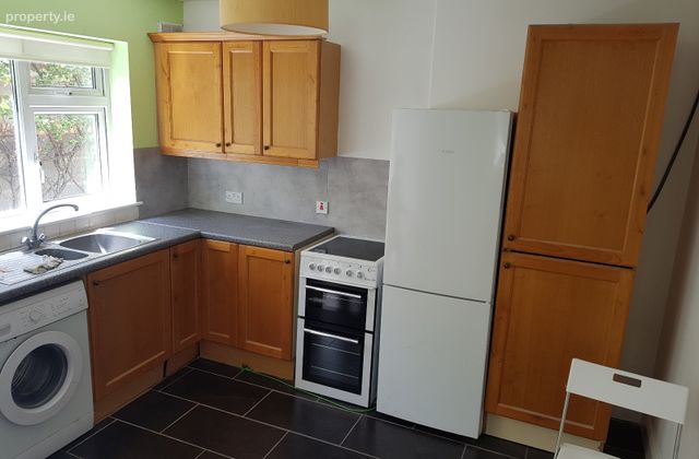 Castlefield Woods, Clonsilla, Dublin 15 - Click to view photos