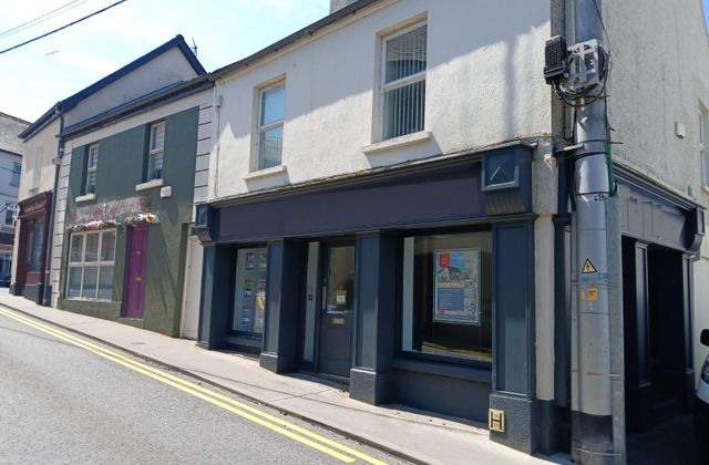 27 Pearse Street, Athlone, Co. Westmeath - Click to view photos