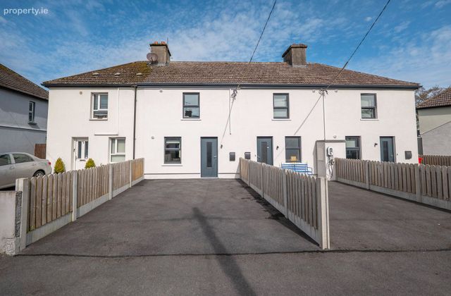 43 Lacey Avenue, Templemore, Templemore, Co. Tipperary - Click to view photos