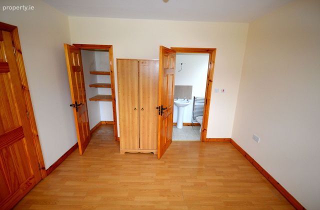 7 Sessiagh Park, Castlefin, Castlefin, Co. Donegal - Click to view photos