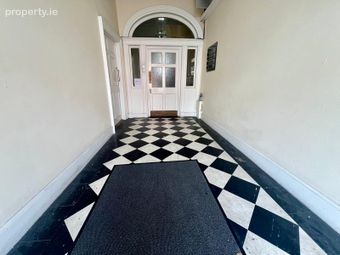 First Floor, 6 The Crescent, Limerick, Limerick City Centre, Co. Limerick - Image 5