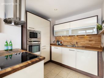 Apartment, Beacon One, Dundrum, Dublin 14 - Image 5