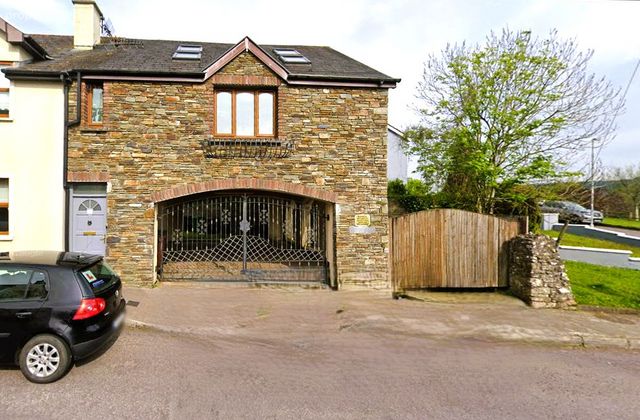 5 Ceol Na Habhainn, Bridge Street, Ballineen, Co. Cork - Click to view photos
