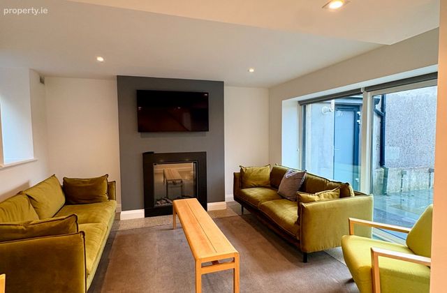 Laurel Walk, Bandon, Co. Cork - Click to view photos