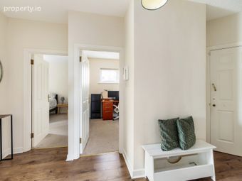 Apt, 2 The Spinnaker, Alverno, Castle Avenue, Clontarf, Dublin 3, Clontarf, Dublin 3 - Image 2