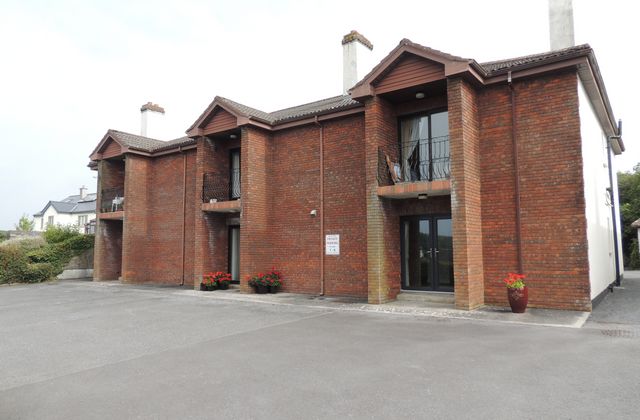 Apt 1 , Gentian Villas (uofg), Kingston, Co. Galway - Click to view photos