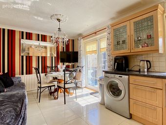 16 Donomore Avenue, Tallaght, Dublin 24 - Image 2