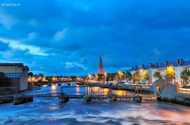 Ballina, Ballina, Co. Mayo - Click to view photos