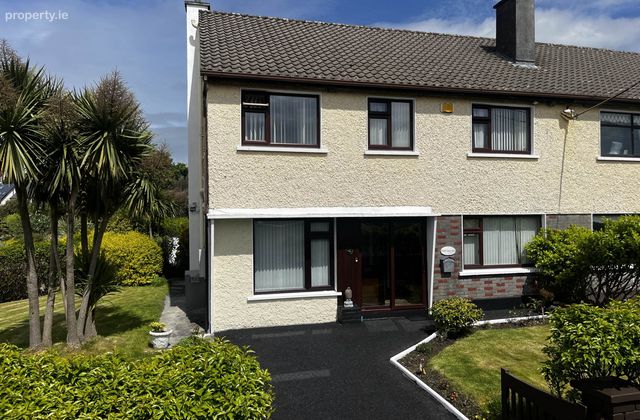41 Whitestrand Park, Galway, Co. Galway, Galway City Centre, Co. Galway - Click to view photos