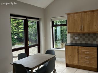 31 Greenfields Road, Newcastle, Galway, Newcastle, Co. Galway