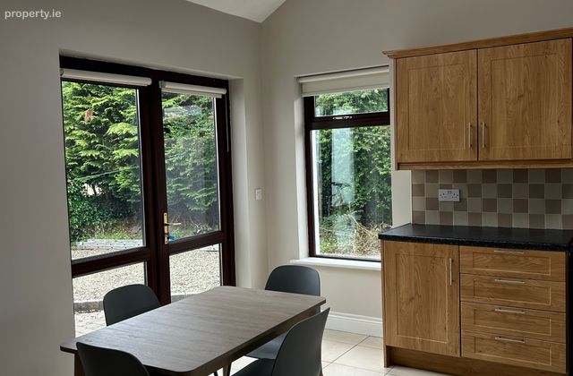 31 Greenfields Road, Newcastle, Galway, Newcastle, Co. Galway - Click to view photos