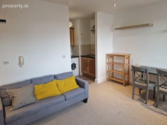 Apartment 23, Newmarket Hall, The Coombe, Dublin 8 - Image 4