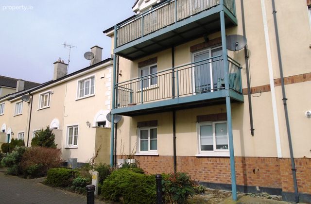 Barons Hall Park, Balbriggan, Co. Dublin - Click to view photos