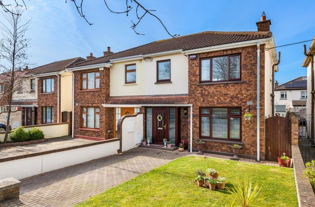 14 Maple Close, Castleknock, Dublin 15., Castleknock, Dublin 15 - Click to view photos