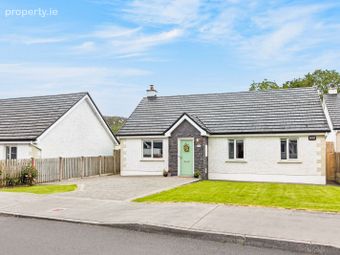 38 Carra&iacute;g Abh&aacute;inn, Ballisodare, Ballisodare, Co. Sligo - Image 2