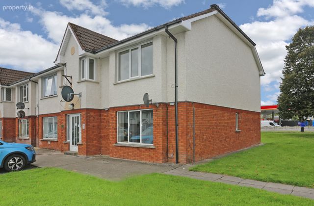 22 Town Court, Shannon, Clare, Shannon, Co. Clare - Click to view photos