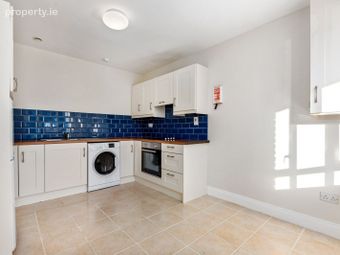 104 Carysfort Park, Blackrock, Co. Dublin - Image 2