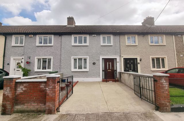 142 Mangerton Road, Drimnagh, Dublin 12 - Click to view photos