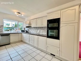 Carrickbrennan Lawn, Monkstown, Co. Dublin - Image 4