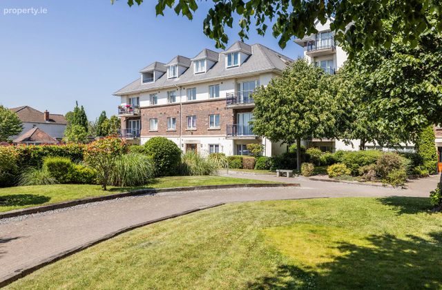 Apartment 239, Hampton Square, Navan Road (D7), Dublin 7 - Click to view photos