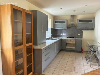 9 De Vesci Court, Fairgreen, Portlaoise, Co. Laois - Image 4