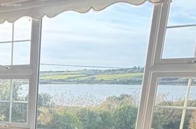6 Cappa Drive, Kilrush, Co. Clare - Click to view photos