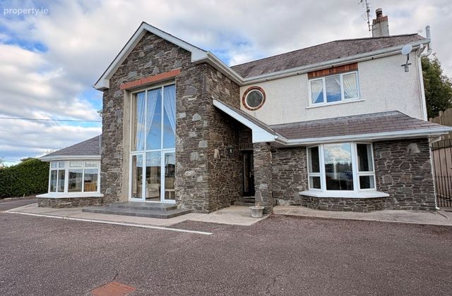 The Grove, Lower Aghada, Aghada, Co. Cork - Click to view photos