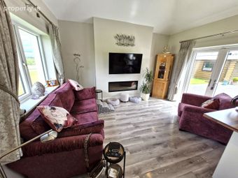 Hawthorn Cottage, Ballinalone, Drumraney, Co. Westmeath - Image 3