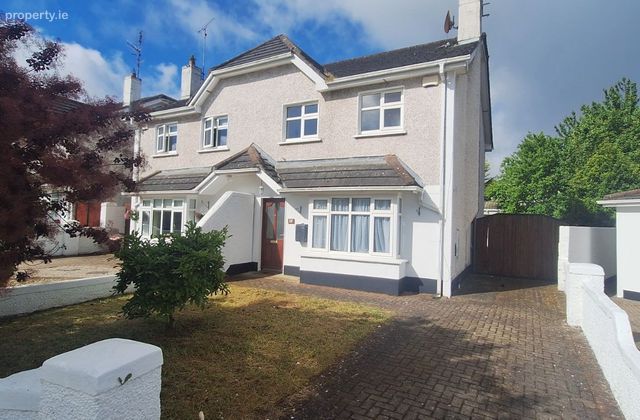 10 Fox Hill, Wheaton Hall, Drogheda, Co. Louth - Click to view photos