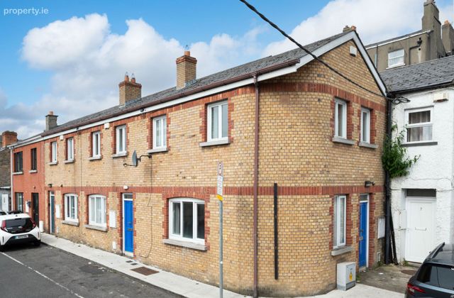 6 Saint Joseph's Parade, Phibsborough, Dublin 7 - Click to view photos