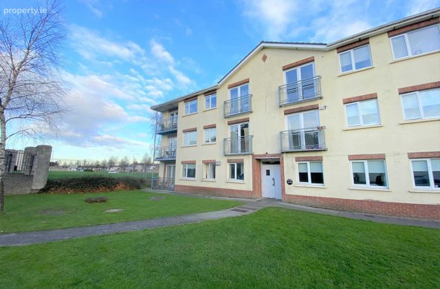 Weavers Court, Clondalkin, Dublin 22, Clondalkin, Dublin 22 - Click to view photos