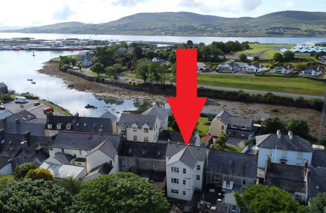 Apartment 2, Pier View House, West End, Castletownbere, Beara, Co. Cork - Click to view photos