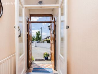25 Calderwood Avenue, Dublin 9, Drumcondra, Dublin 9 - Image 4