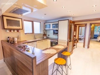 Luxury Apartment, Tobar Na Mban, Galway City Centre, Co. Galway - Image 3