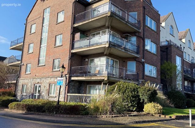 Apartment 331, Block 4, Gracepark Manor, Swords Ro, Drumcondra, Dublin 9 - Click to view photos